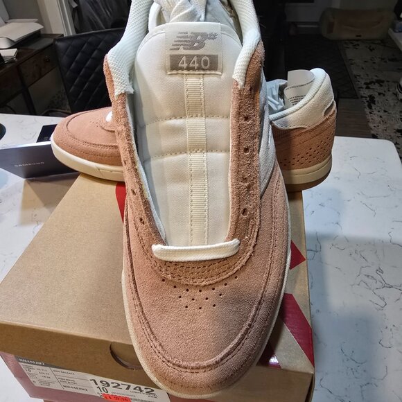 New Balance Numeric 440 V2 NM440JW2 Pale Pink White Suede Skate Shoes Mens 10 - Picture 2 of 14